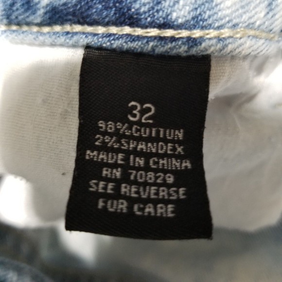 Carbon Men Jean Shorts Blue Size 32 Denim Distressed Frayed Hems Light Wash - Picture 4 of 8